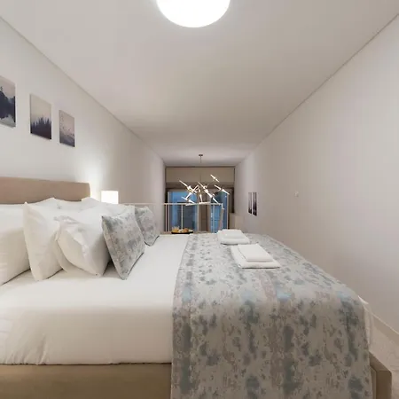 Lovelystay - Hidden & Quiet Duplex Next To Sao Bento Station *