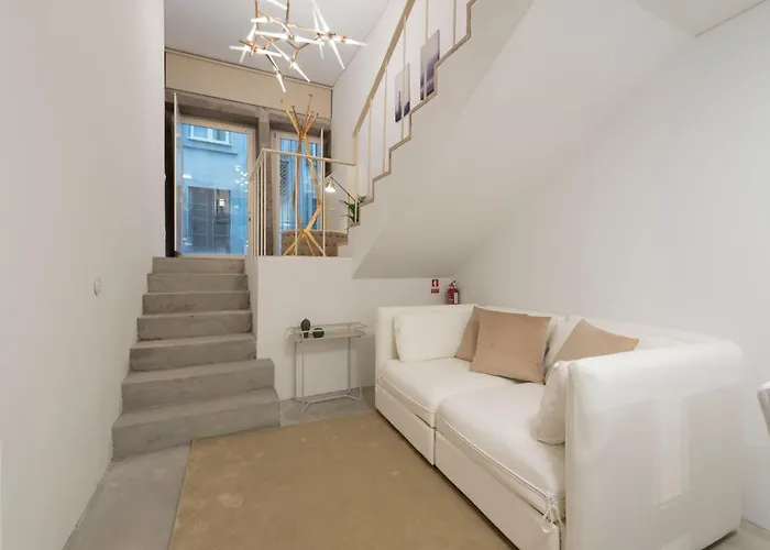 Lovelystay - Hidden&quiet Duplex Next To São Bento Station * Porto