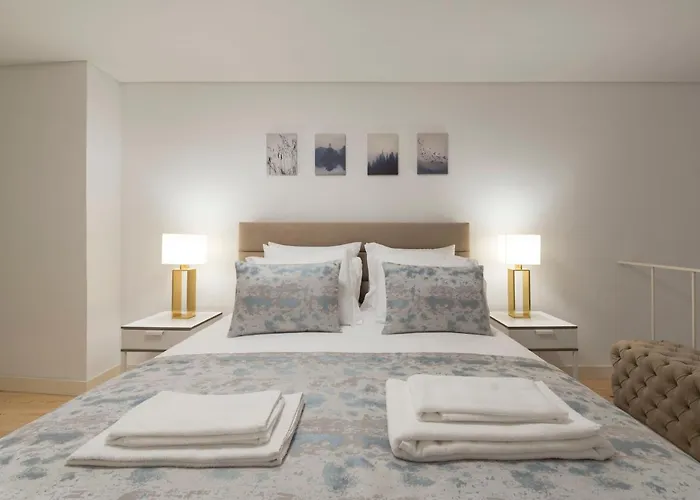 Apartment Lovelystay - Hidden & Quiet Duplex Next To Sao Bento Station *