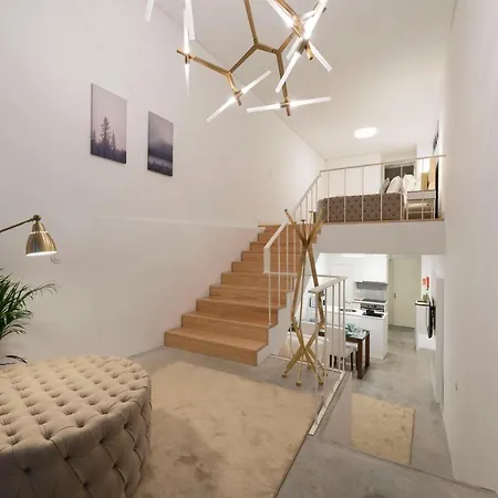 Daire Lovelystay - Hidden & Quiet Duplex Next To Sao Bento Station *